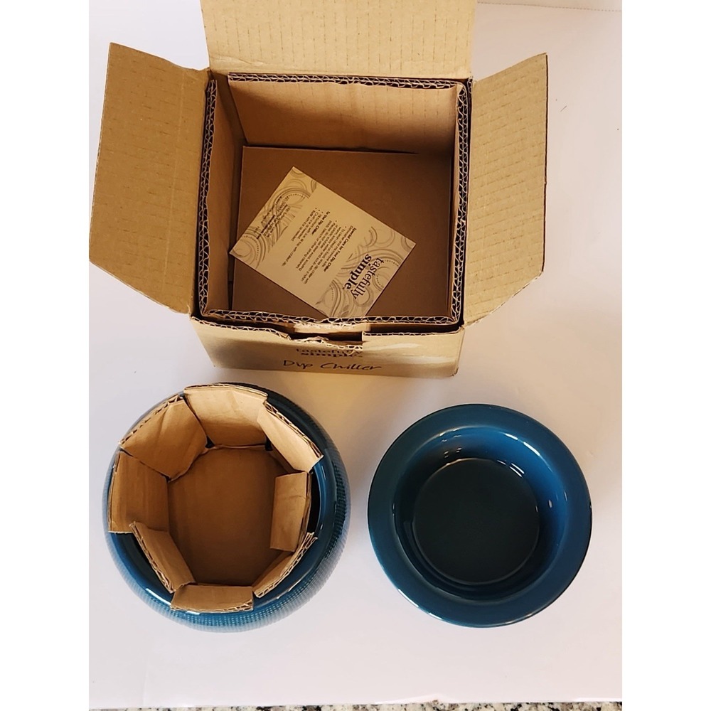 Tastefully Simple‎ Blue Dip Chiller ~ New in Box